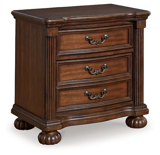 Lavinton Bedroom Set